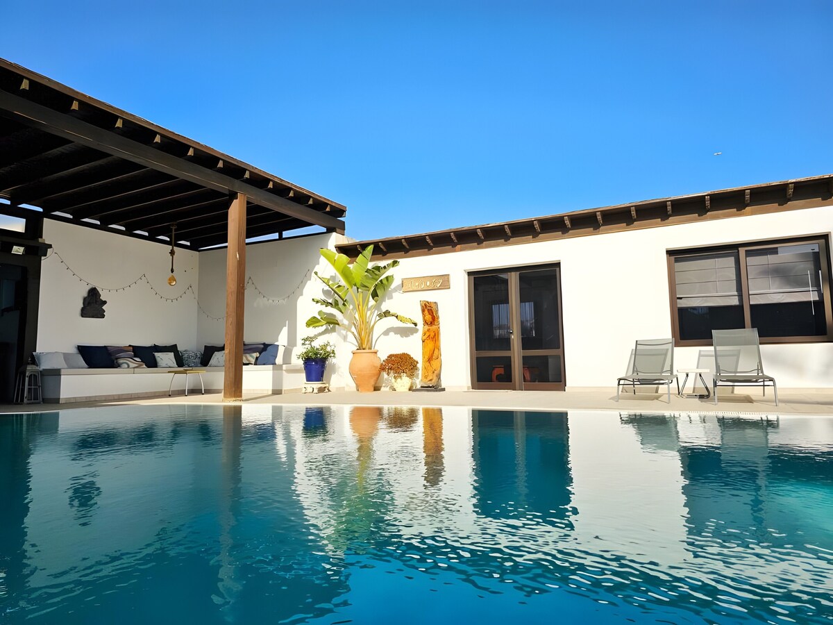 Vacation Home 'Nazoly - Private Pool  Quiet'
