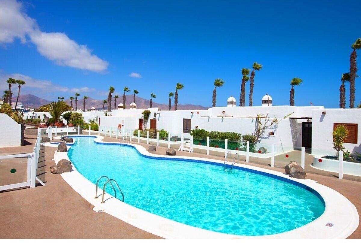 Holiday Home Puerto Chico Y
